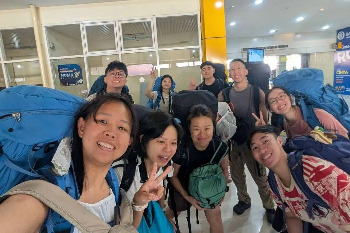 Singaporean climbers Shahin Muhrez Abdul Hamid (back row, centre) and Timothy Heng (back row, second from right) were killed on Mount Dukono which erupted on May 8.