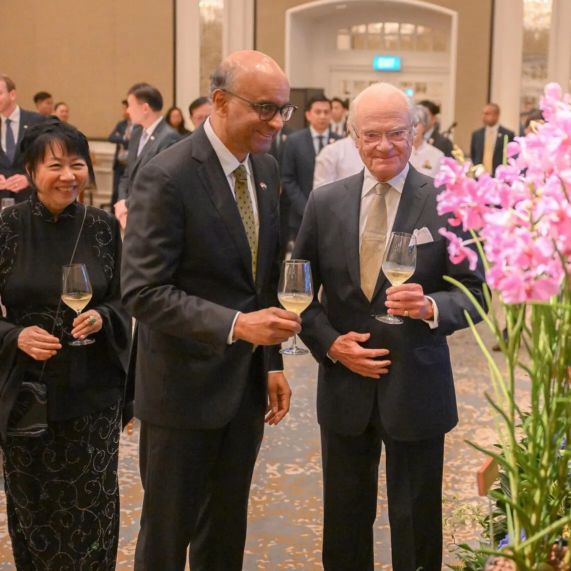The visit is at the invitation of Sweden’s King Carl XVI Gustaf (right) who came to Singapore in Nov 2024.