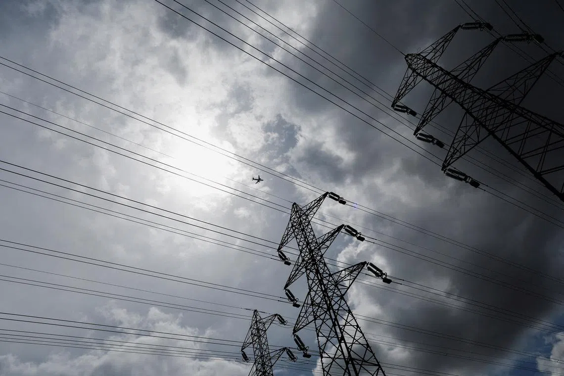 War spurs EU plan for electricity tax cuts, faster shift from fossil fuels, draft shows