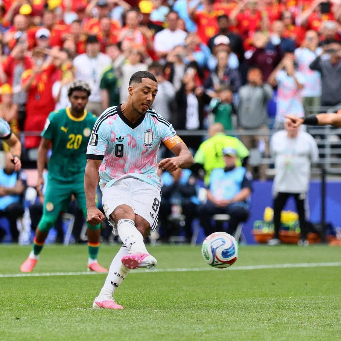 Soccer Football - FIFA World Cup 2026 - Round of 32 - Belgium v Senegal - Seattle Stadium, Seattle, Washington, U.S. - July 1, 2026 Belgium's Youri Tielemans scores their third goal from the penalty spot IMAGN IMAGES via Reuters/Blake Dahlin