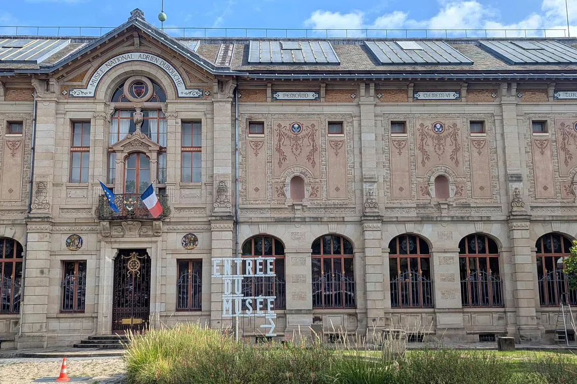 Robbers triggered the alarm at around 3.15am at the Adrien Dubouche National Museum in the central French city of Limoges.