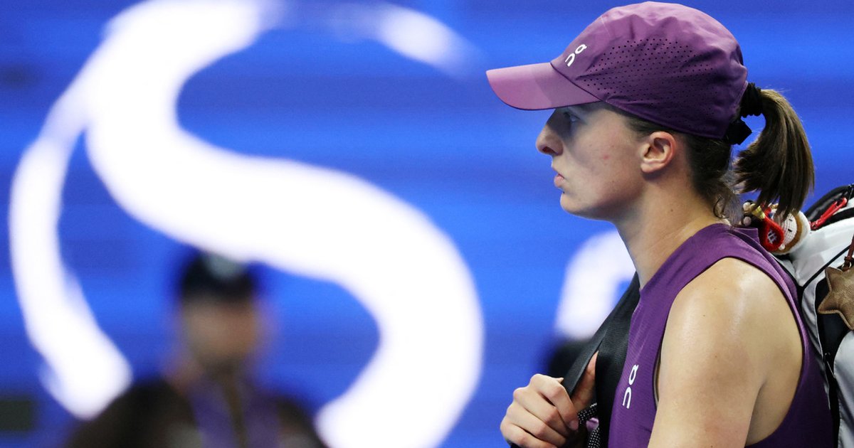 Swiatek aiming to end year on a positive note as WTA Finals spot hangs in balance
