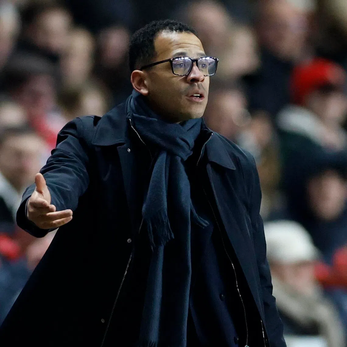 Soccer Football - FA Cup - Third Round - Charlton Athletic v Chelsea - The Valley, London, Britain - January 10, 2026 Chelsea manager Liam Rosenior reacts Action Images via Reuters/Peter Cziborra