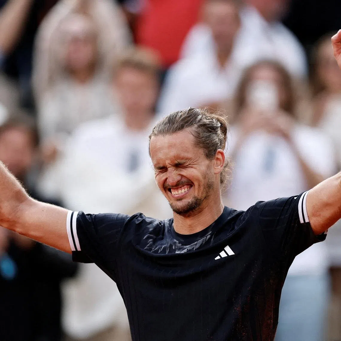 Tennis - French Open - Roland Garros, Paris, France - June 7, 2026 Germany's Alexander Zverev celebrates after winning the final against Italy's Flavio Cobolli REUTERS/Benoit Tessier