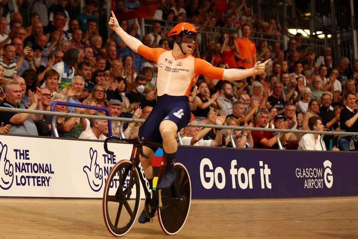 Cycling - UCI World Championships 2023 - Emirates Arena, Glasgow, Scotland, Britain - August 7, 2023 Netherland's Harrie Lavreysen celebrates winning gold during the men's elite sprint finals REUTERS/Matthew Childs/File Photo