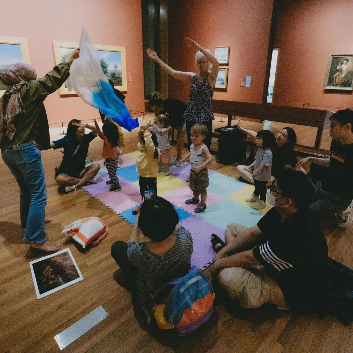NGS' GalleryToddlers! encourages children to engage with art.