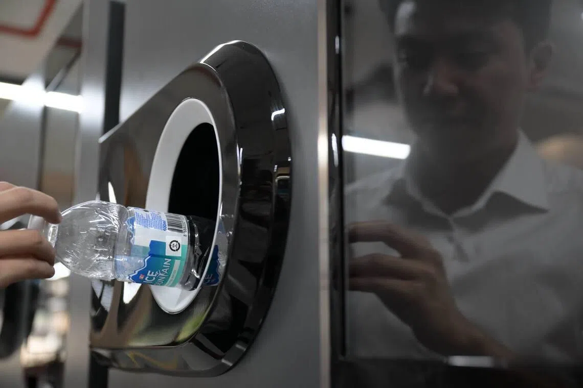 Public can use ez-link card to get 10-cent refund when recycling drink bottles, cans from April