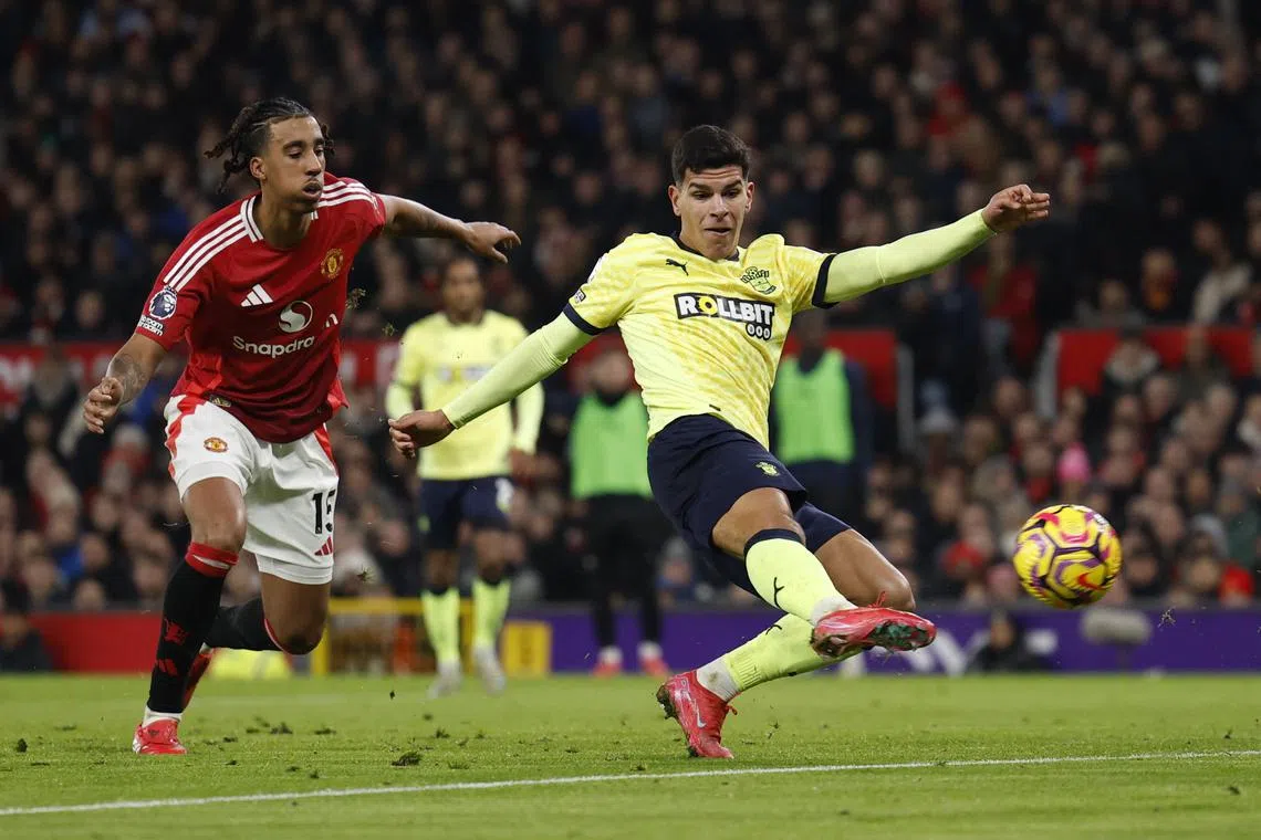 FILE PHOTO: Soccer Football - Premier League - Manchester United v Southampton - Old Trafford, Manchester, Britain - January 16, 2025 Southampton's Mateus Fernandes in action with Manchester United's Leny Yoro Action Images via Reuters/Jason Cairnduff/File Photo