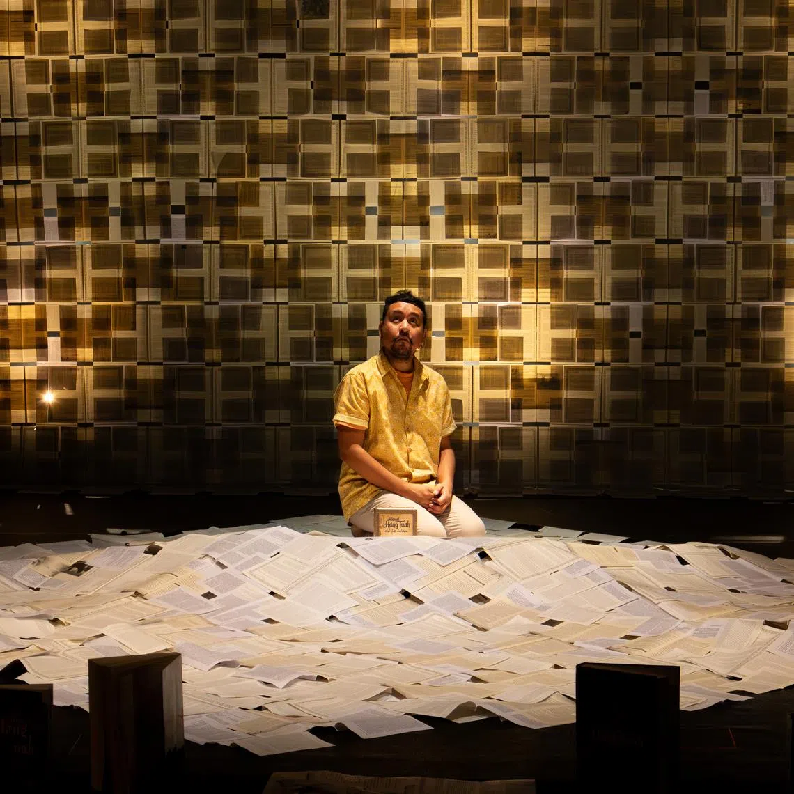 Fragments Of Tuah is a documentary drama based on research into the life of the legendary Malay hero Hang Tuah