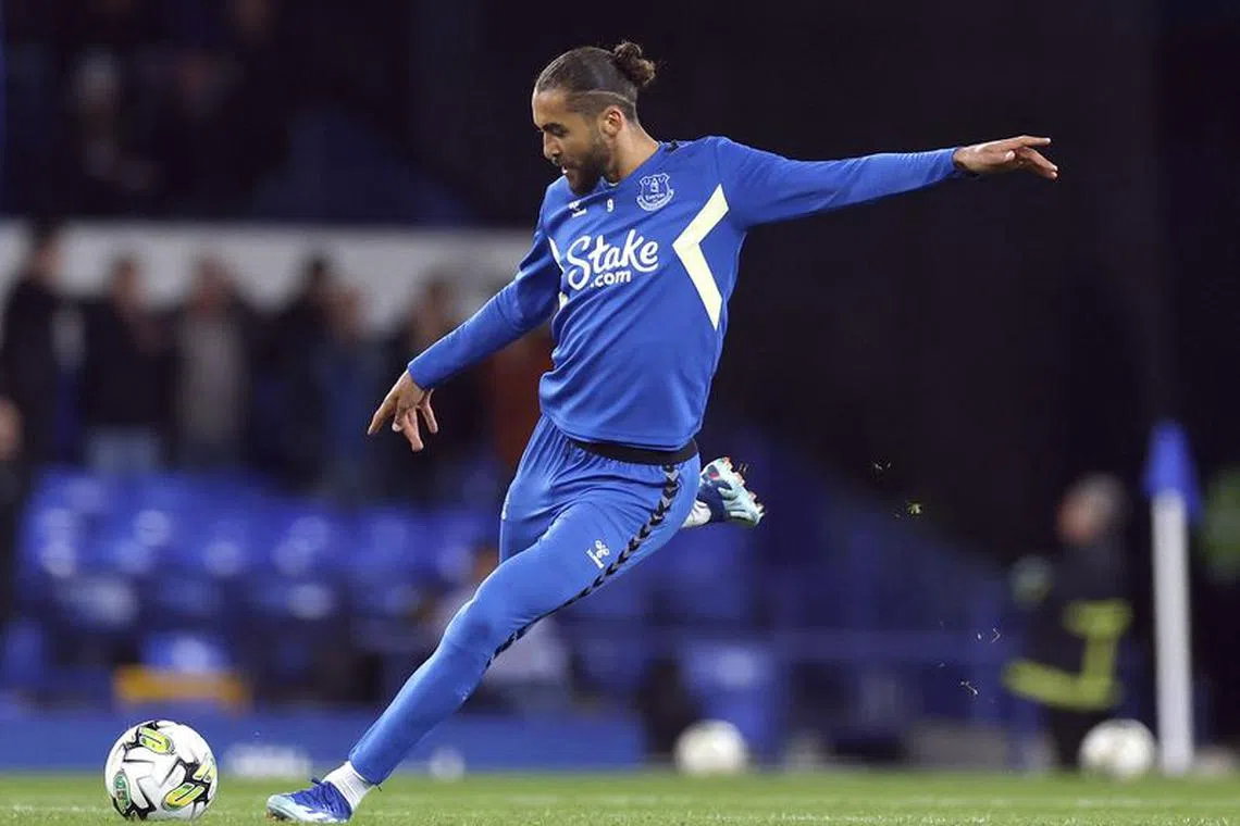 FILE PHOTO: Soccer Football - Carabao Cup - Fourth Round - Everton v Burnley - Goodison Park, Liverpool, Britain - November 1, 2023 Everton's Dominic Calvert-Lewin during the warm up before the match Action Images via Reuters/Jason Cairnduff