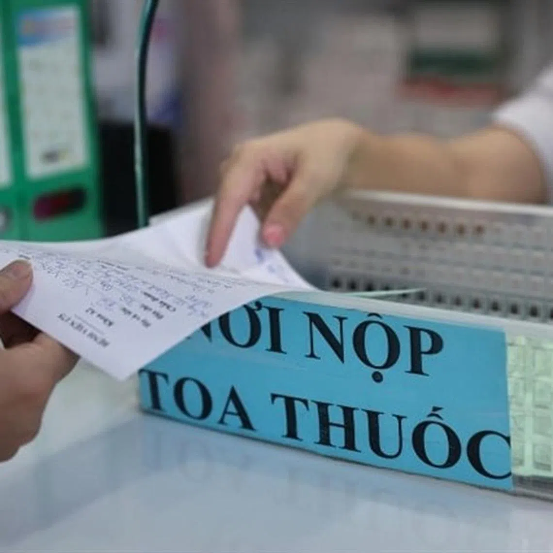 Many hospitals in Vietnam still rely on paper prescriptions or outdated software that fails to meet national standards or connect to the central database. 