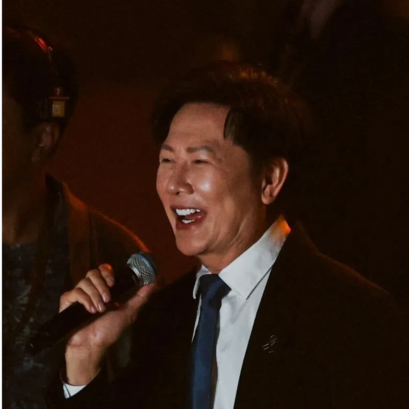 Nawat Itsaragrisil (left) has filed a criminal complaint against Fatima Bosch.