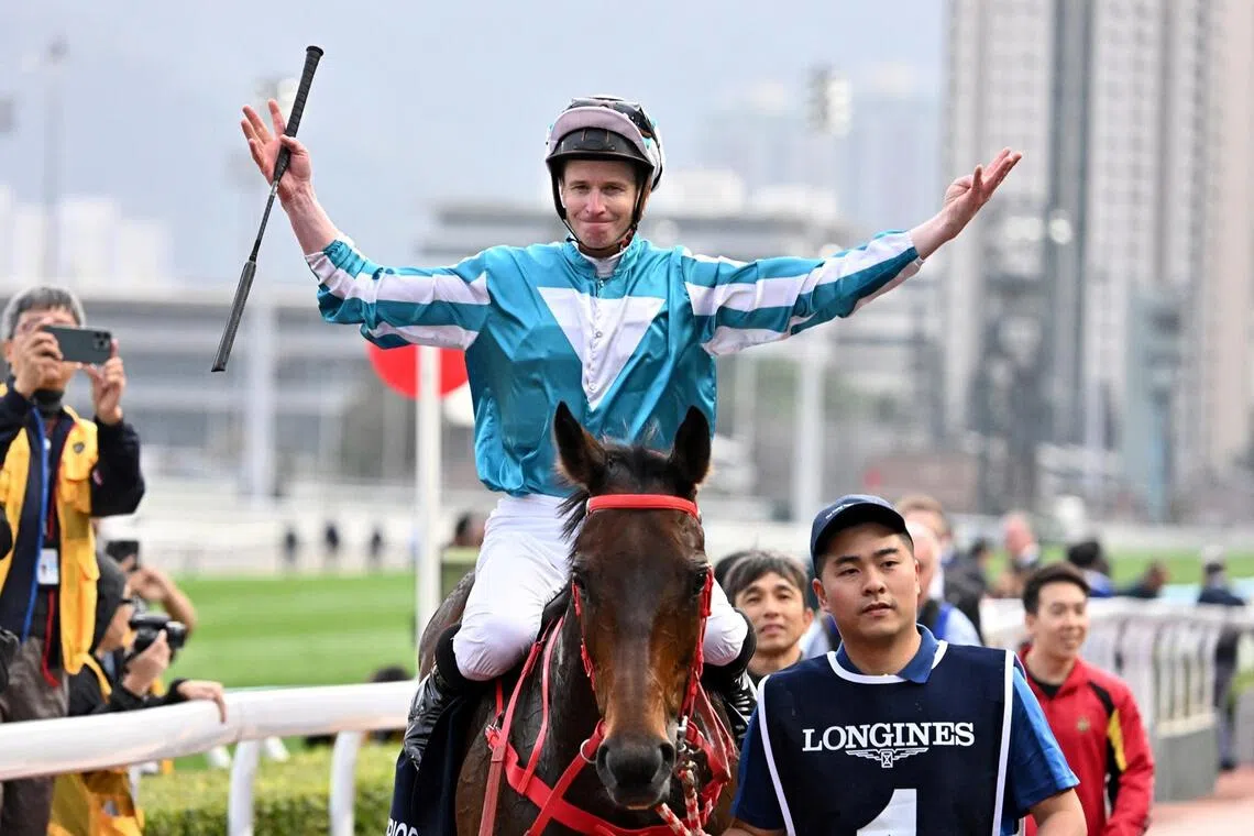 Romantic Warrior rewrites history with fourth Hong Kong Cup