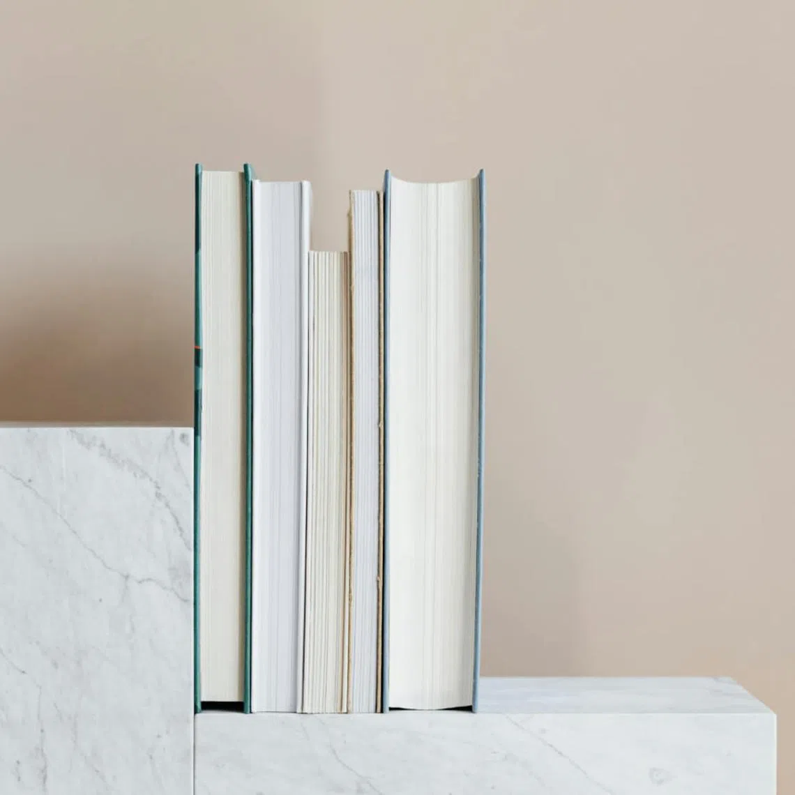 Among the US respondents of a YouGov survey on book-owning, 14 per cent own between 11 and 25 books, while 25 per cent own at least 100.