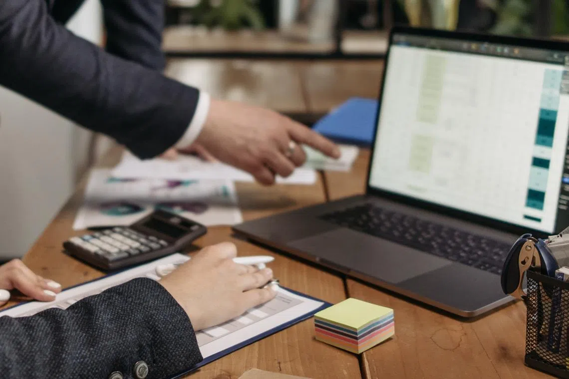 Micromanaging behaviour can also emerge from having low confidence in staff who do not follow instructions or take shortcuts.