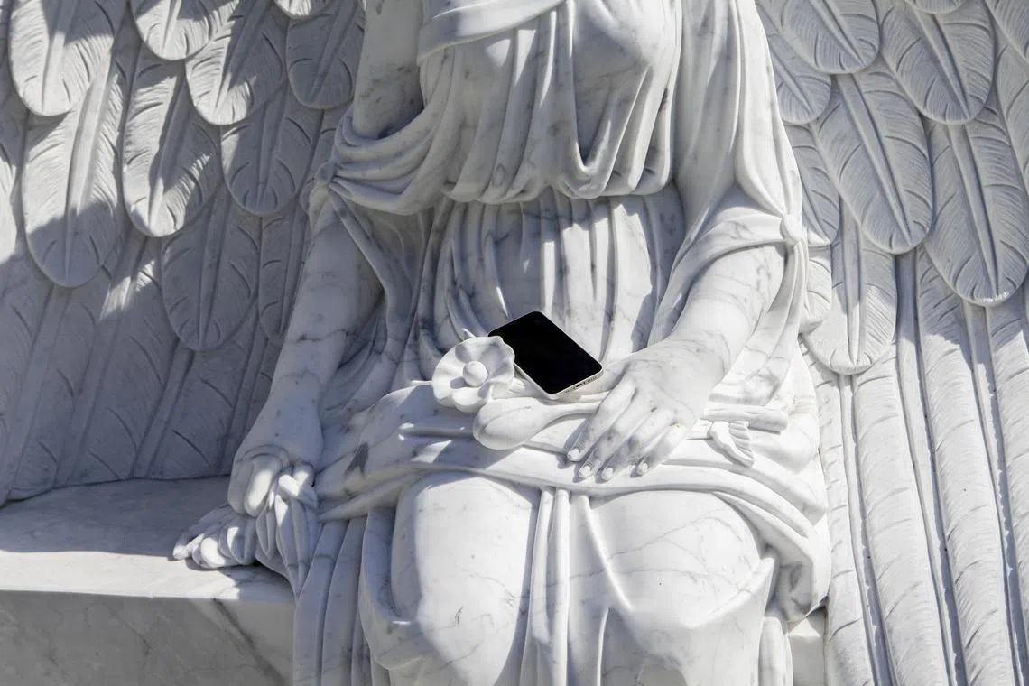 Our dopamine-driven brains drive us to choose cheap distraction over entertainment and art.