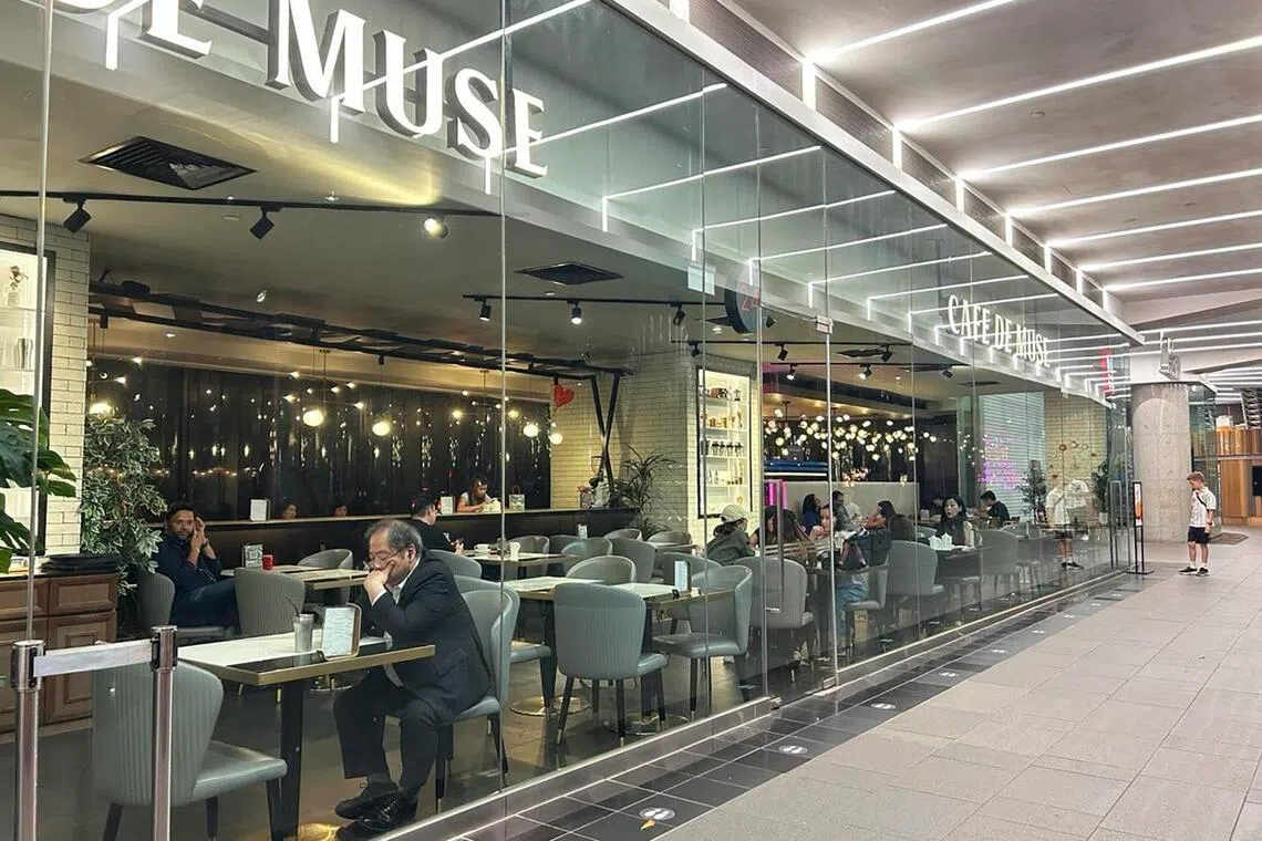 Foot traffic at Cafe de Muse in Orchard Road tends to slow after midnight.