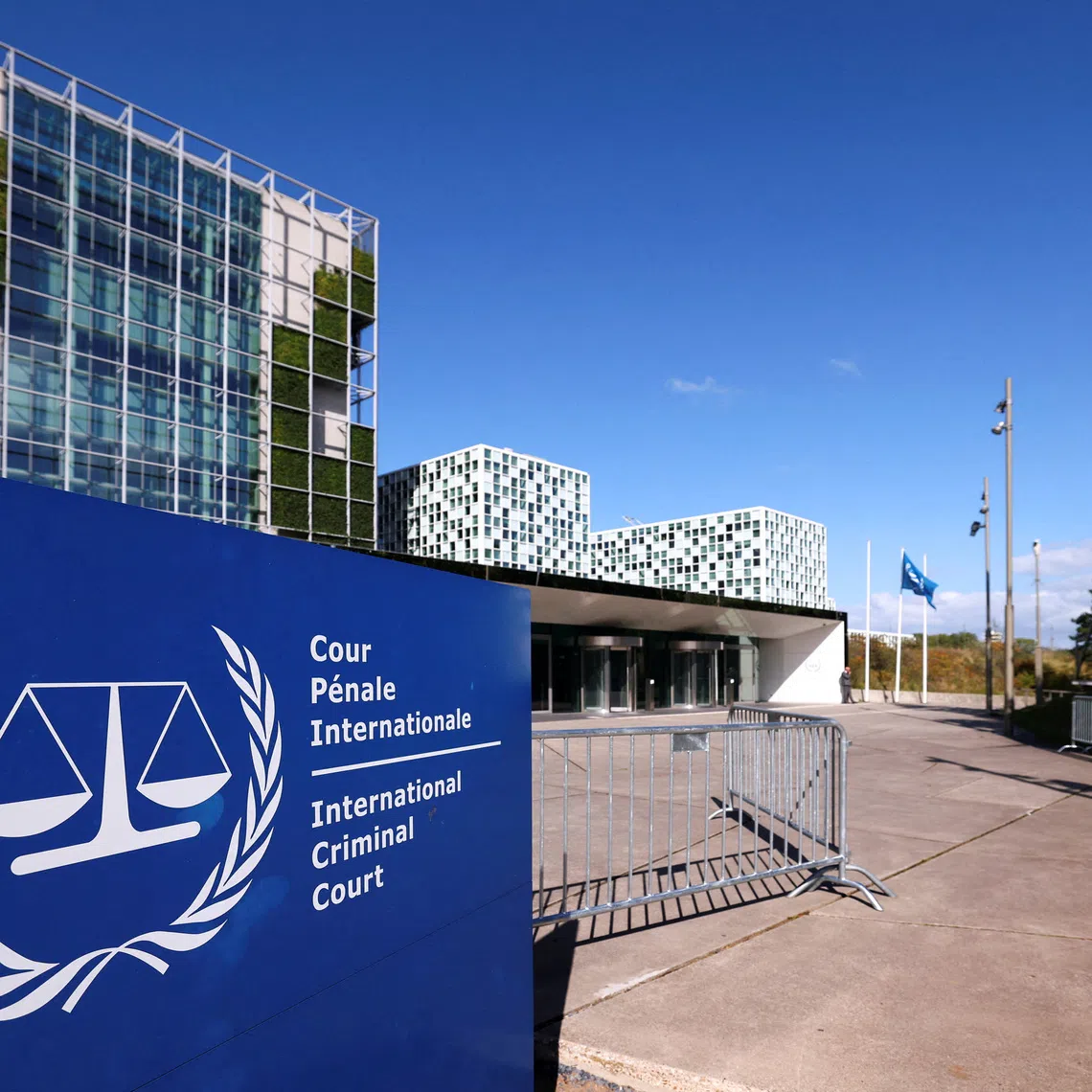 FILE PHOTO: The exterior of the International Criminal Court is seen in The Hague, Netherlands, September 22, 2025. REUTERS/Piroschka van de Wouw/File Photo