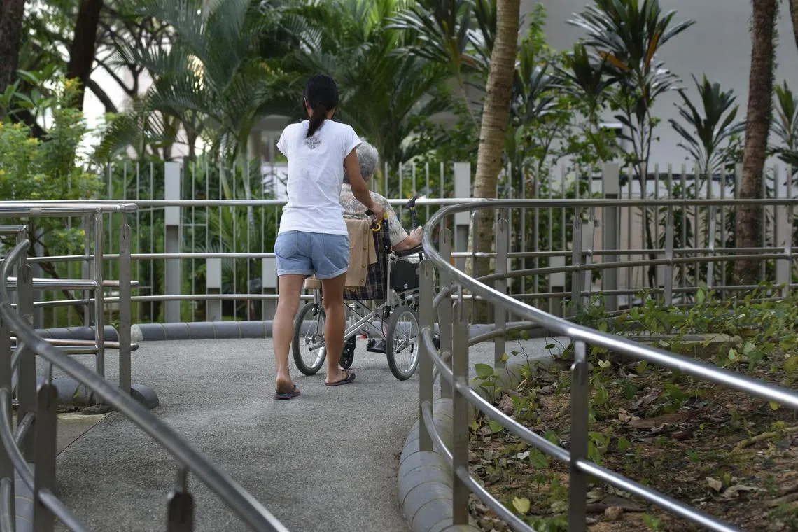 There seem to be different views regarding the duration of respite care, and it is also unclear what subsidies patients are entitled to, says the writer.