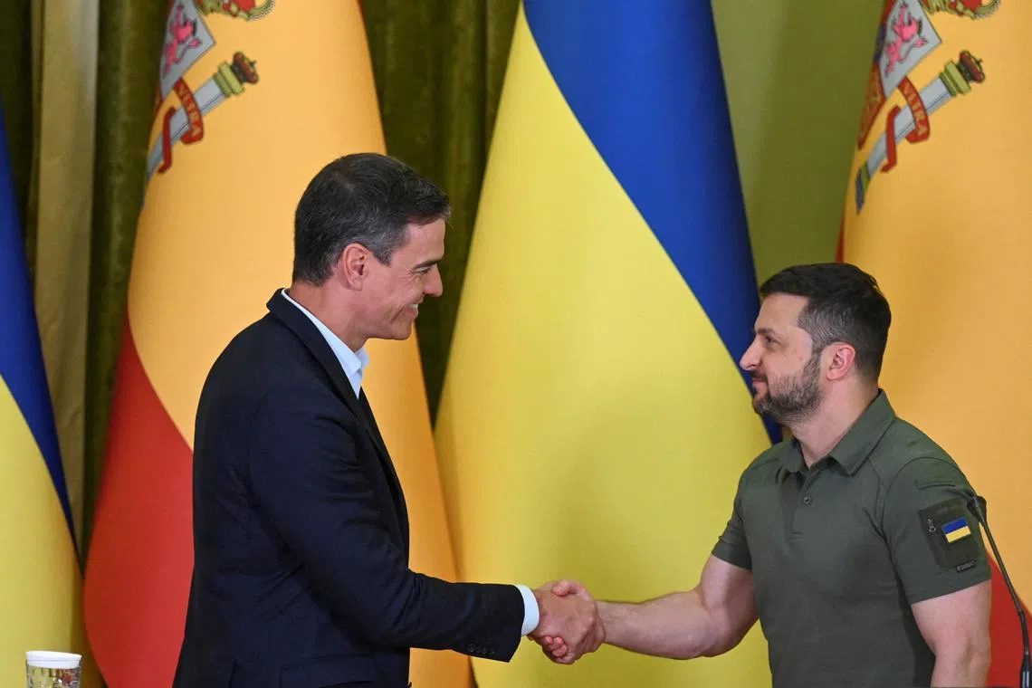 Spanish Prime Minister Pedro Sanchez and Ukraine's President Volodymyr Zelensky at a press conference in Kyiv on July 1.