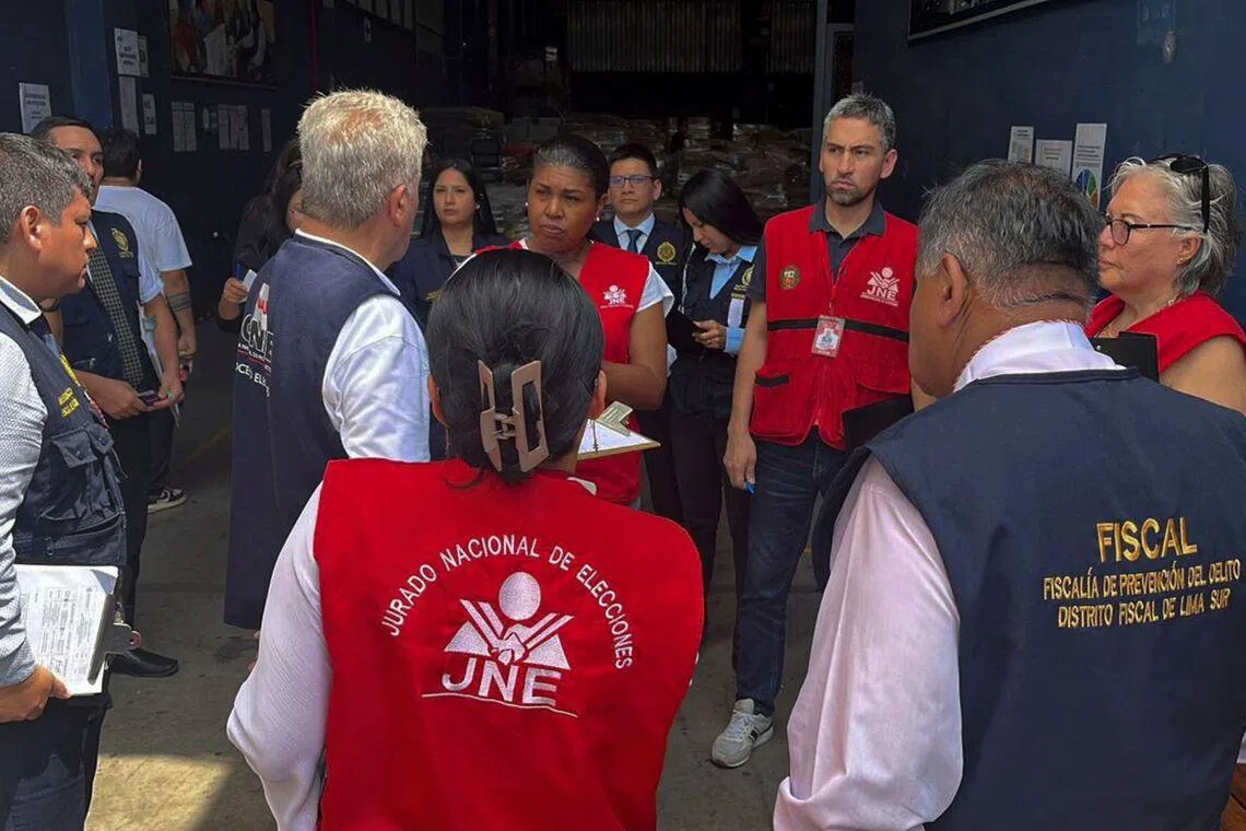 Peruvian prosecutors raid election records warehouse
