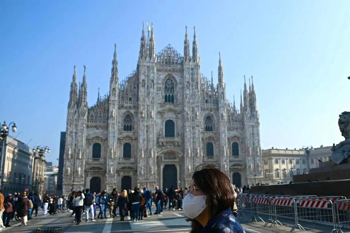 Gas-guzzling cars have been banned from roads in Milan and eight other cities across Italy's Lombardy region, after the northern Italian industrial region registered high levels of particle pollution.