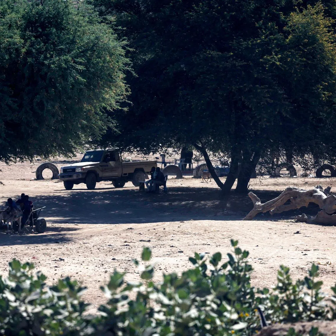 A Sudanese army vehicle, as people travel between Chad and Sudan, amid the ongoing conflict between the paramilitary Rapid Support Forces (RSF) and the Sudanese Army, at the Tine border post in eastern Chad, November 22, 2025. REUTERS/Amr Abdallah Dalsh/File Photo
