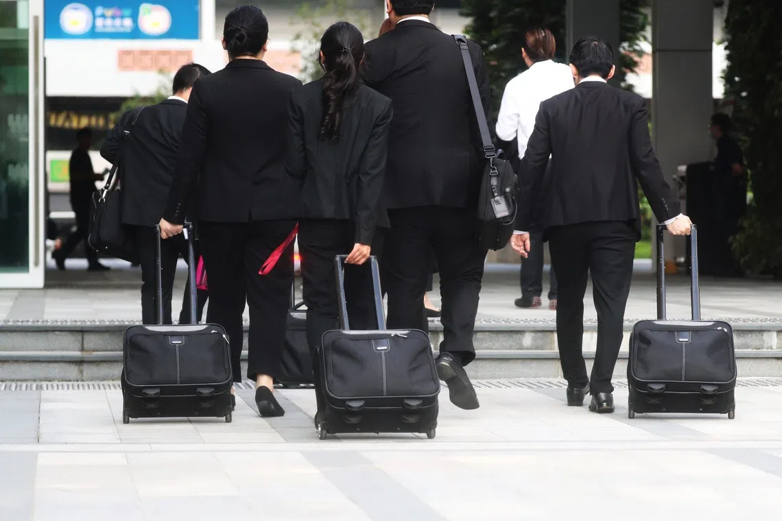 There are more than 6,000 lawyers in Singapore.