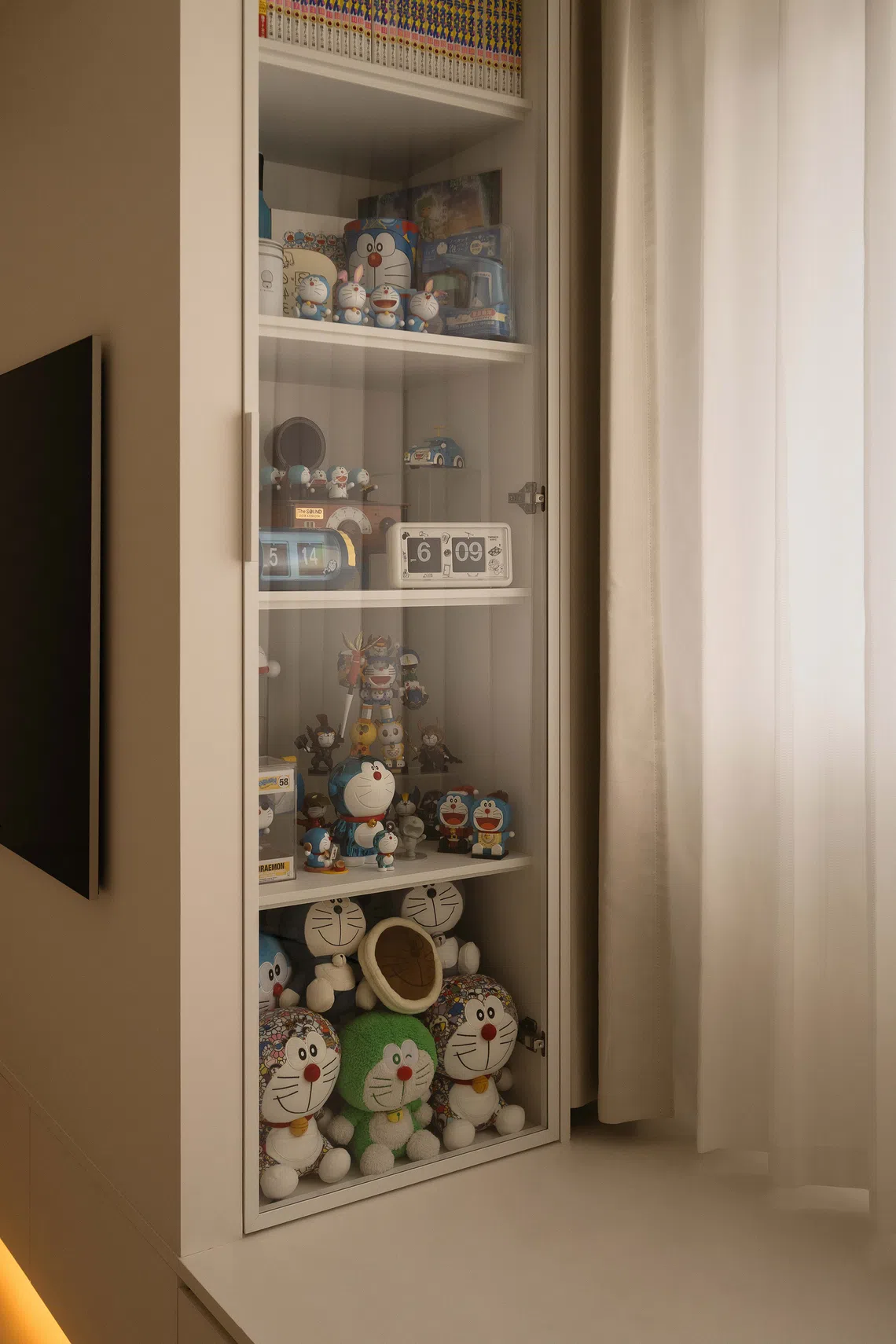 Pockets of joy with Doraemon toys in minimalist bachelor pad | The ...