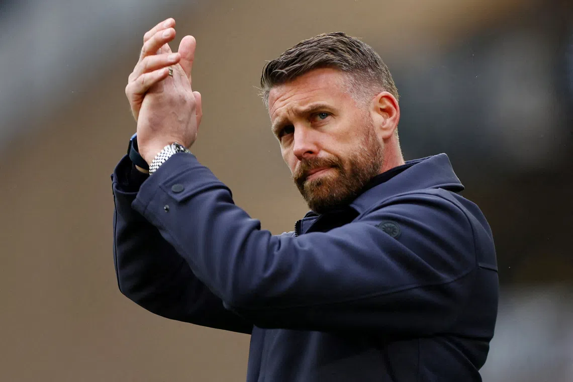 FILE PHOTO: Soccer Football - Premier League - Wolverhampton Wanderers v Luton Town - Molineux Stadium, Wolverhampton, Britain - April 27, 2024 Luton Town manager Rob Edwards applauds fans after the match REUTERS/Molly Darlington/File Photo