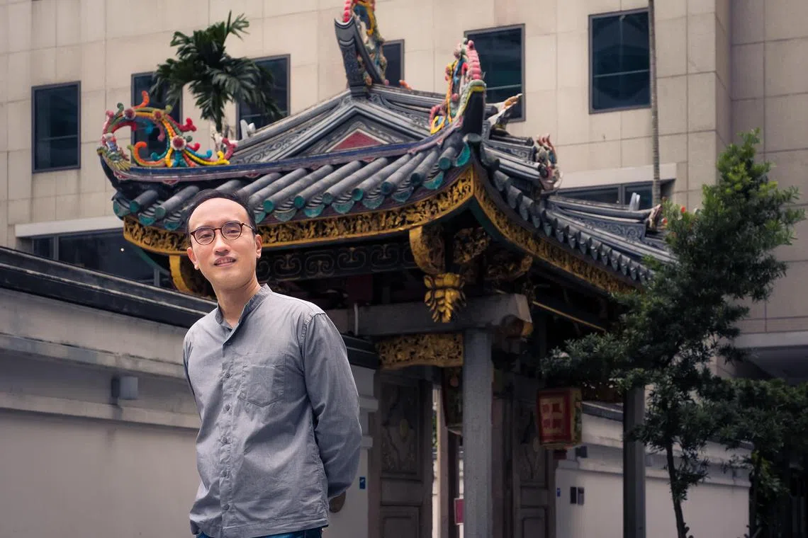 Professor Yeo Kang Shua at Yueh Hai Ching Temple on Phillip Street (Dec 29).  One of the most important places for practising Taoists not just for the upcoming festive season but throughout the year is the 200-year-old Yueh Hai Ching Temple in Phillip Street in the Raffles Place area.
It is Singapore’s oldest Teochew temple which is believed to have been built shortly after 1819 when Sir Stamford Raffles established the island as a British free port along the ancient Maritime Silk Road that linked East and West.