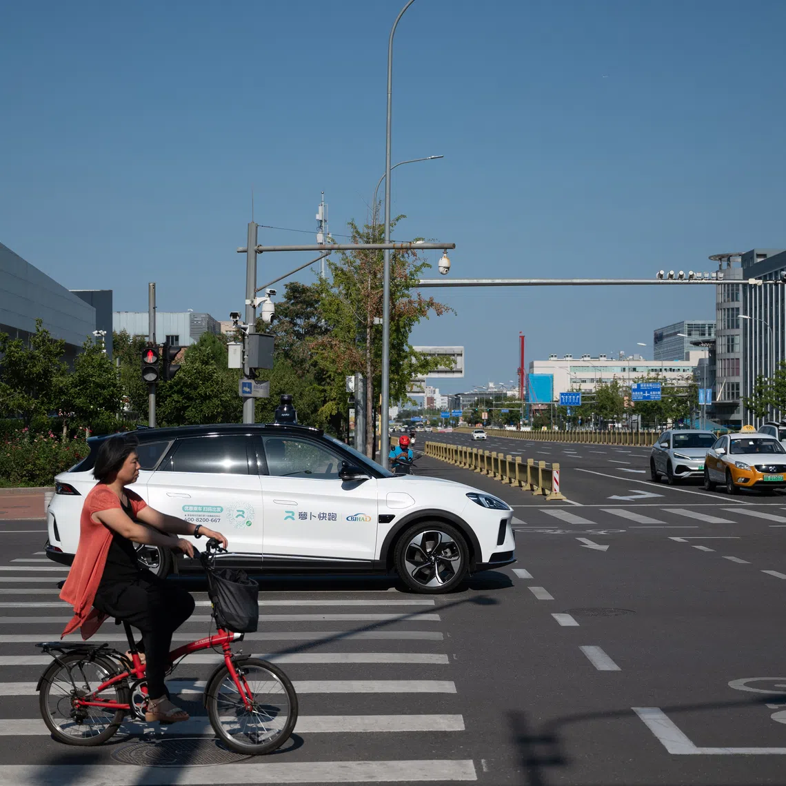 As part of the partnerships, Baidu’s Apollo Go RT6 vehicles will join the London networks of the ride-hailing platforms in 2026.
