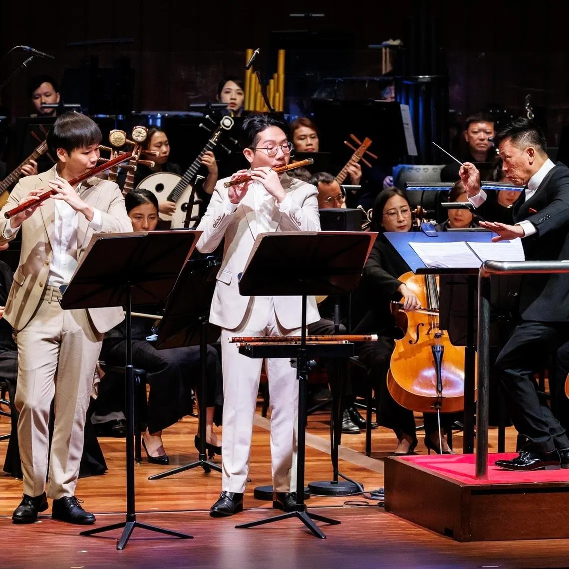 The Singapore Chinese Orchestra’s closing gala concert was conducted by Quek Ling Kiong. 