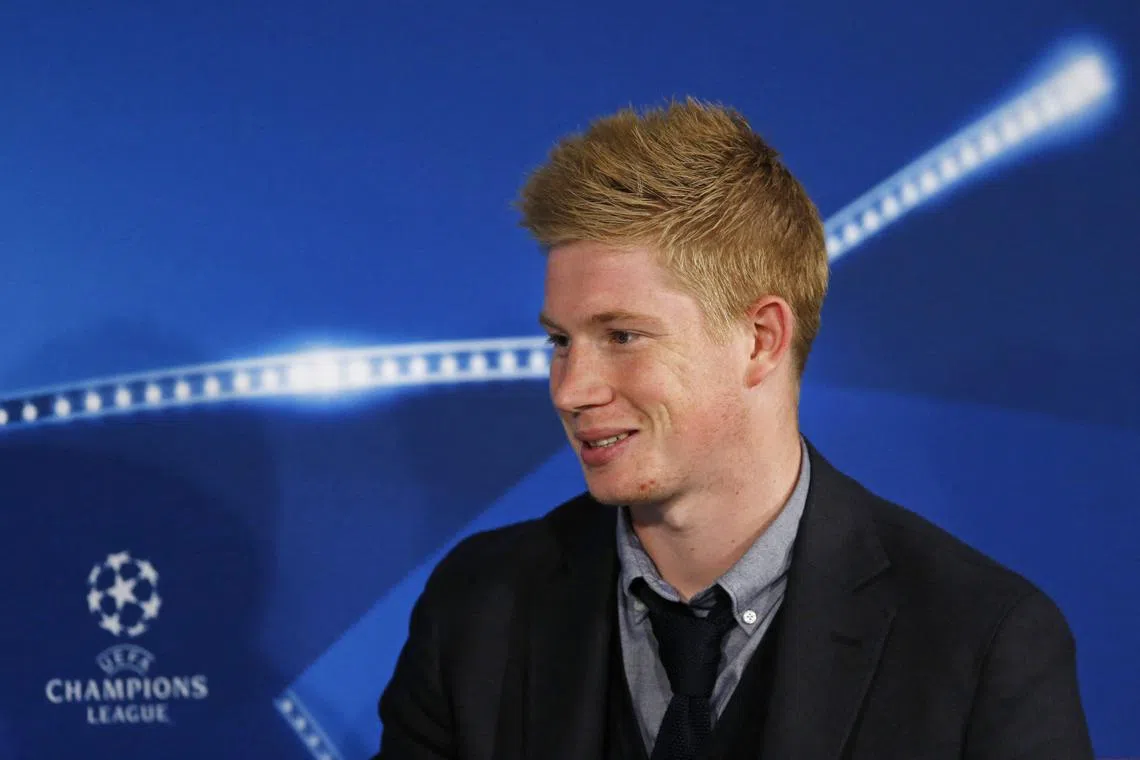 FILE PHOTO: Football - Manchester City Press Conference - Stadion im Borussia-Park, Monchengladbach, Germany - 29/9/15  Manchester City's Kevin De Bruyne during the press conference  Action Images via Reuters / Carl Recine  Livepic/File photo