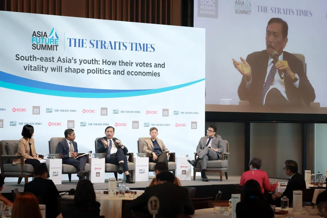 From left: 
Moderator Ms Lim Ai Leen, Associate Foreign Editor, The Straits Times; 

Dr Shashi Jayakumar, Founder and Executive Director, SJK Geostrategic Advisory; 

Mr Luhut Pandjaitan, Chairman of National Economic Council of Indonesia; 

Ms Tan Hui Yee, Indochina Bureau Chief, The Straits Times; 

Mr Shannon Teoh, Malaysia Bureau Chief, The Straits Times; 

in a panel discussion at the Asia Future Summit held at Andaz Singapore on Nov 12, 2024.