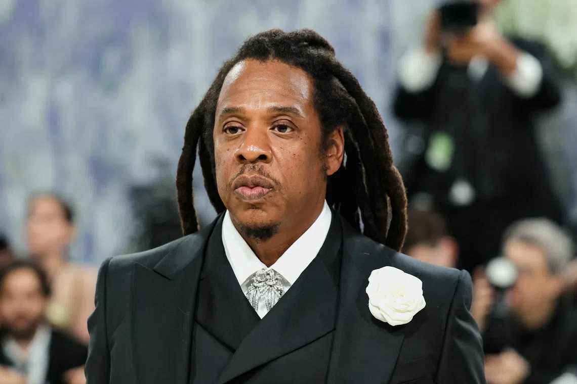 Jay-Z accuser recants rape allegation against the rapper