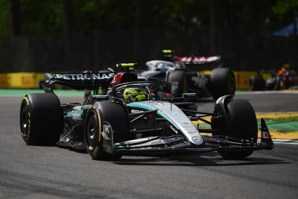 Formula One F1 - Emilia Romagna Grand Prix - Autodromo Enzo e Dino Ferrari, Imola, Italy - May 19, 2024 Mercedes' Lewis Hamilton in action REUTERS/Massimo Pinca