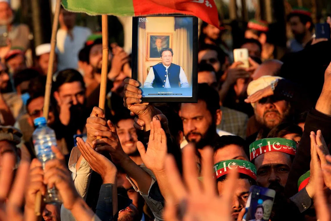 A strong performance by independent candidates loyal to jailed former prime minister Imran Khan scuppered the chances of their election rivals winning a ruling majority.