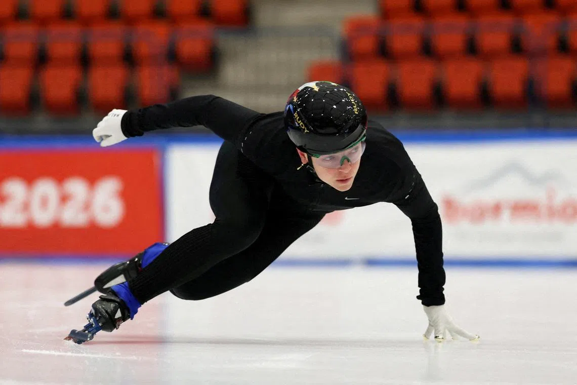 FILE PHOTO: Arianna Fontana trains on a short track ice rink in Bormio, Italy, January 22, 2026. REUTERS/Claudia Greco/File Photo
