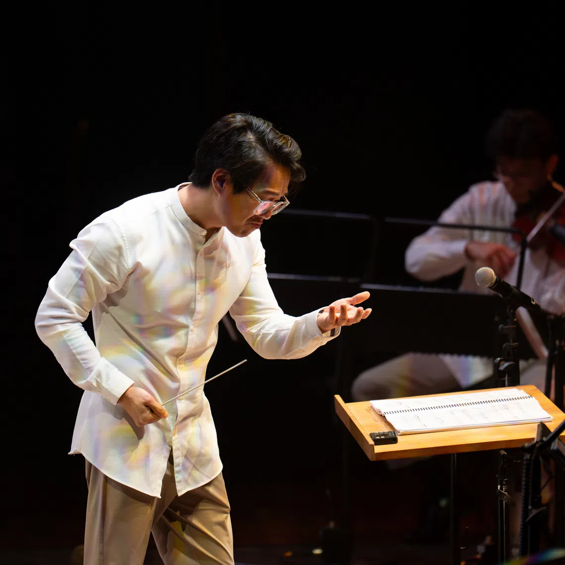 Actor Clement Yeo narrated stories while conductor Dedric Wong led the Nanyang Collective in a musical journey through Singapore history.