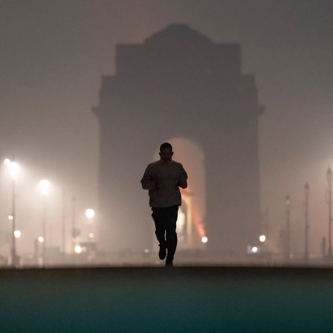 There is a new worrying development: another “smog” is hovering over the veracity of New Delhi’s pollution readings.
