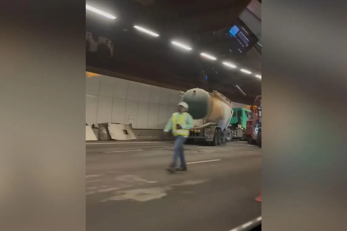 The Singapore Civil Defence Force (SCDF) and the police were alerted to the accident on MCE towards KPE (Kallang-Paya Lebar Expressway), near the ECP (East Coast Parkway) exit.