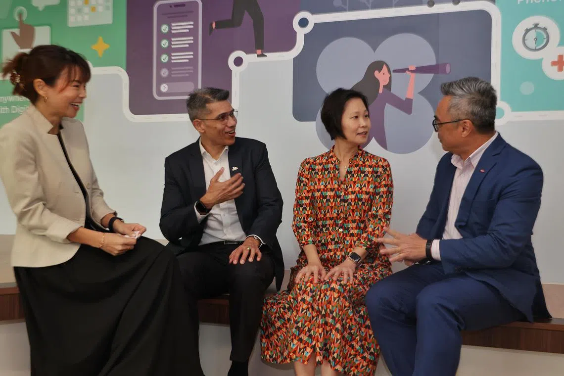 CMG20231120-ThongKH02唐家鸿/赵世楚/Dialogue with Well-Being Champions Network [PSB Academy STEM Wing, Marina Square, #04-101/102, Raffles Boulevard, S'039594]
scmental20
赵世楚/1120世楚本地心理健康网络
- Profiles (left to right):
- Ms Colyn Chua, Head of MINDSET Singapore. 
- Mr Aslam Sardar, CEO of IHRP. 
- Ms Gan Siow Huang, Minister of State for Manpower. 
- Mr Paul Fong, Country Director, Dow Chemical Pacific (Singapore and Malaysia).