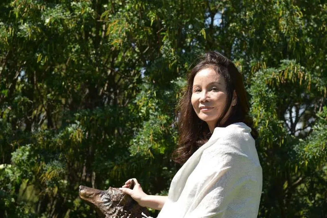 Dr Joanne Suk-Wah Tse was found dead with her hands and feet bound at the foot of the Westgate Park condominium at Spruce Place SW, Calgary, Canada.