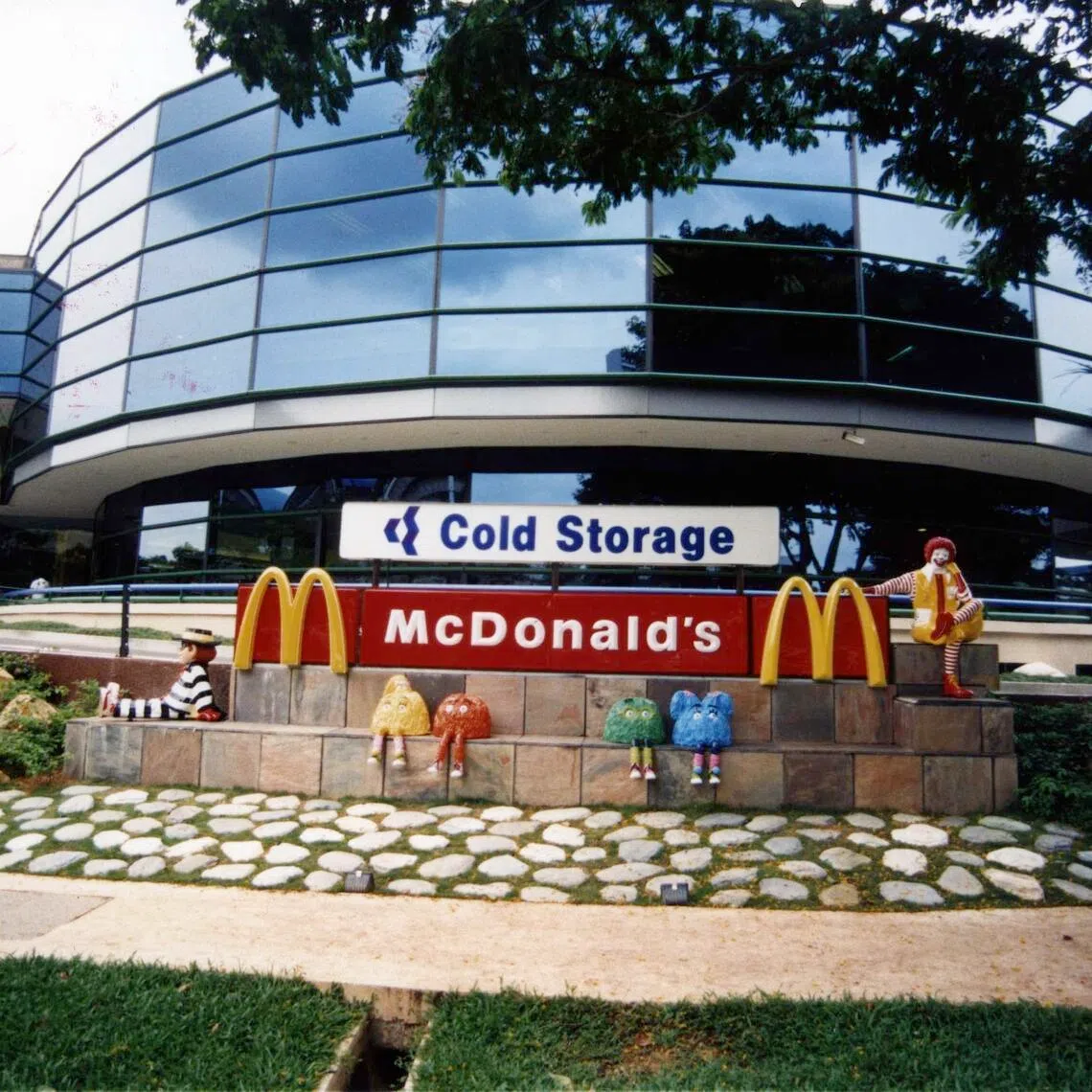 File photo of the now-demolished McDonald’s outlet at King Albert Park on 20 August 1991.