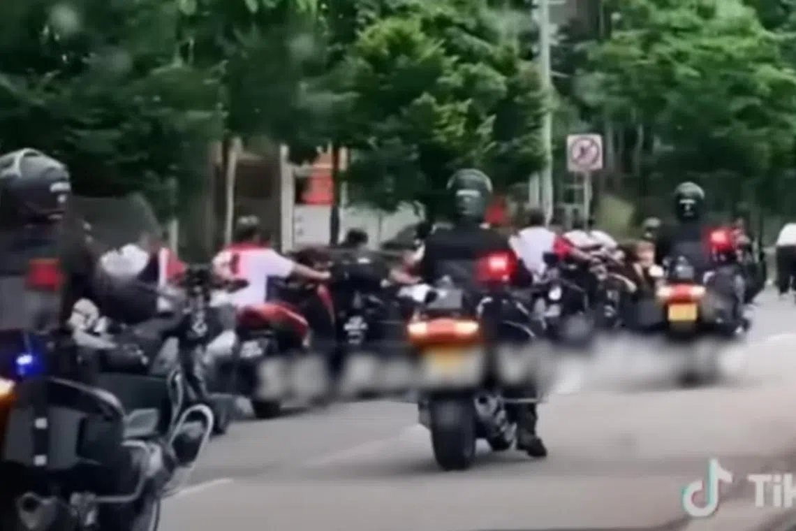 In a joint operation by the Secret Societies Branch of the Criminal Investigation Department and the Traffic Police on May 21 at Hougang Avenue 3, some of the men were found with motorcycle helmets and T-shirts believed to be bearing secret society logos.