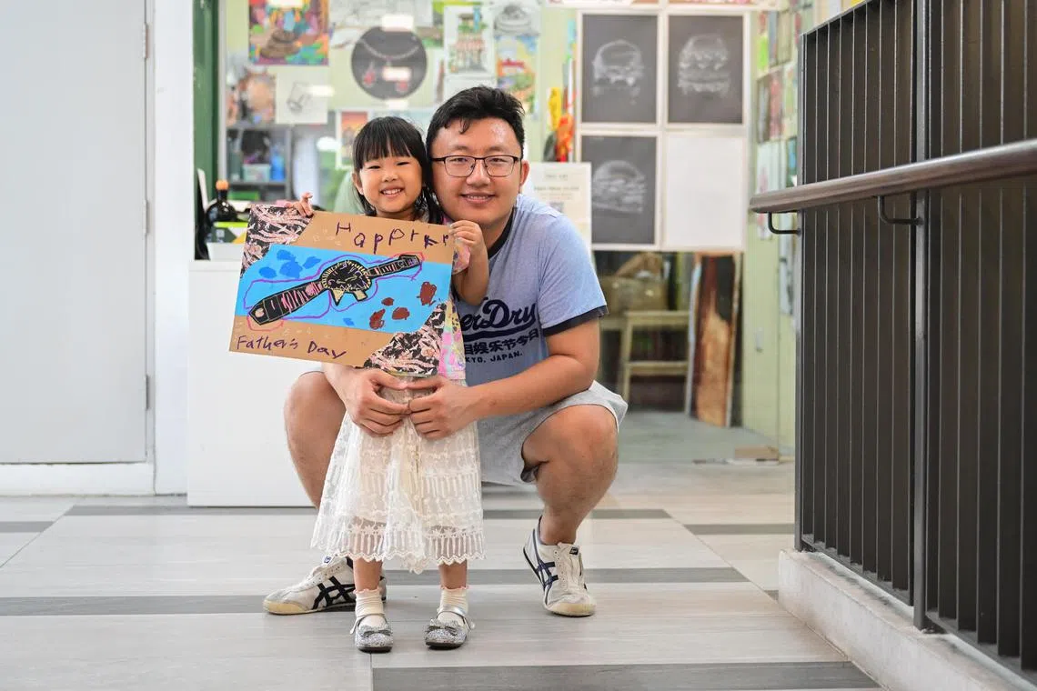 ST20240615_202470505565 kxenrichment21 Teo Kai Xiang/Azmi Athni//

Mr Daniel Liu, 37, a business consultant, with his daughter Adalyn Liu, 4, who is enrolled into an enrichment class at Tree Art.

ST PHOTO: AZMI ATHNI