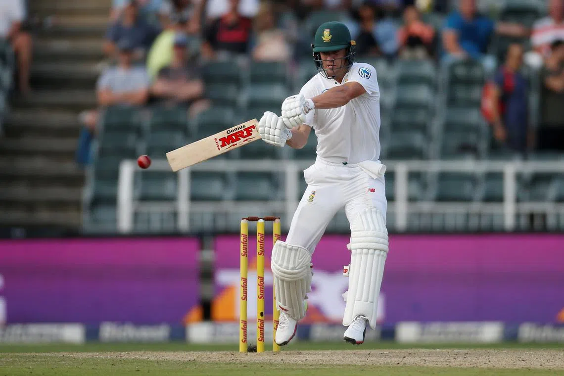 FILE PHOTO: Cricket - South Africa v Australia - Fourth Test - Wanderers Stadium, Johannesburg, South Africa - March 30, 2018   South Africa's AB de Villiers in action    REUTERS/Siphiwe Sibeko/File Photo