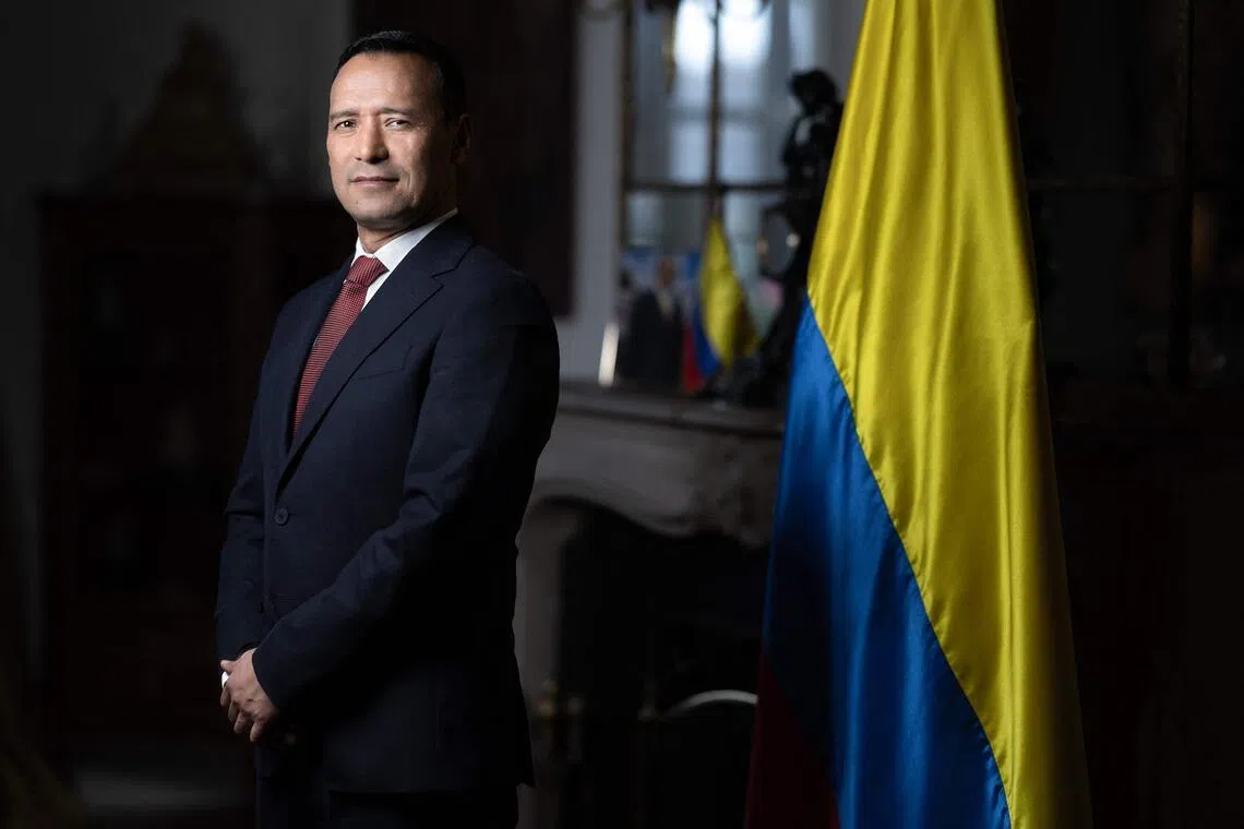 Venezuela shifts course, drives rebels back across Colombia border: Minister