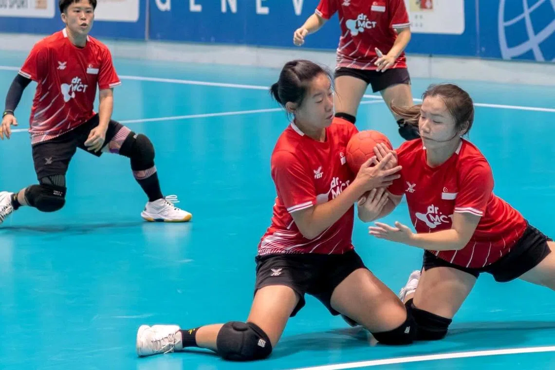 The Singapore women’s team surge three spots from fourth to first in the latest world rankings issued by the International Tchoukball Federation.